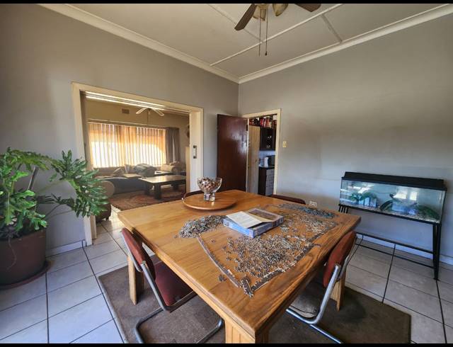 3 BEDROOM HOUSE FOR SALE IN THREE RIVERS